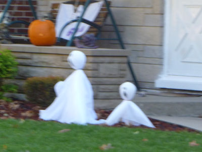 Happy Howl-o-ween to all my ghostie-friends!