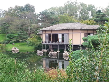 My new writing retreat! No, really, it's a replica of a Japanese emperor's lakeside retreat ... but I want it!! 